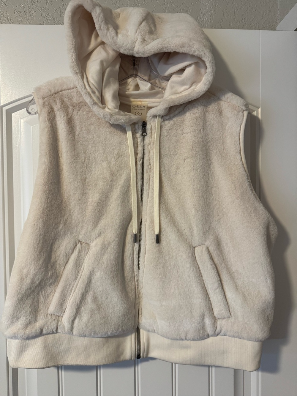 CALIA Plush Hooded Vest in Cream
